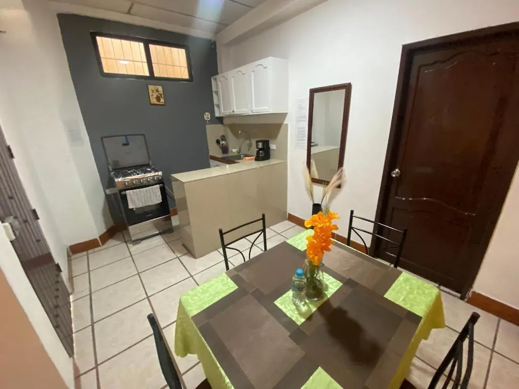 Departamentos En La Garzota Norte Cerca Del Aeropuerto Y Mall Del Sol Apartamento Guayaquil