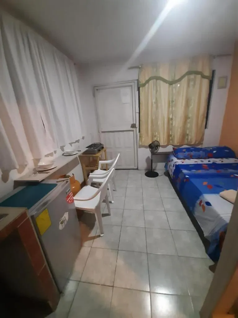 Апартаменты Departamentos En La Garzota Norte Cerca Del Aeropuerto Y Mall Del Sol Гуаякиль 0*,